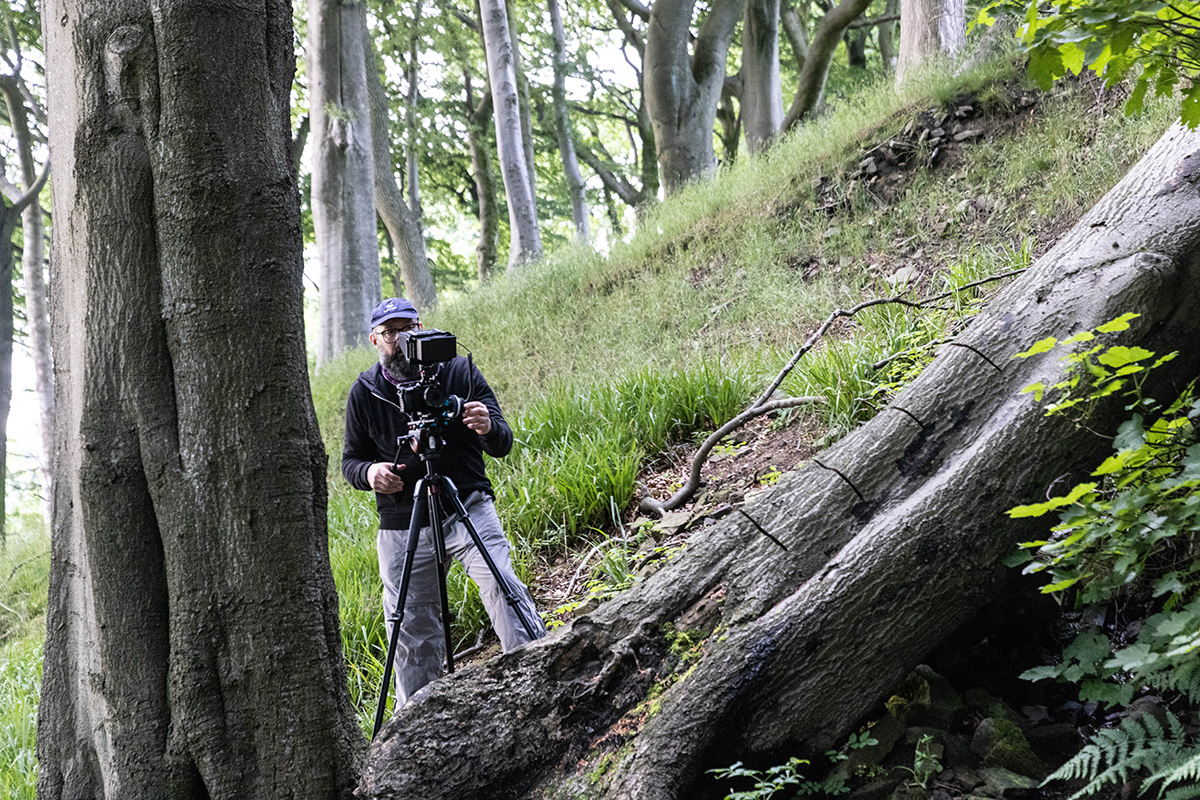 Tim Benjamin preparing a shot